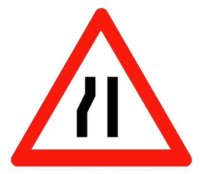 Chaussee retrecie a gauche